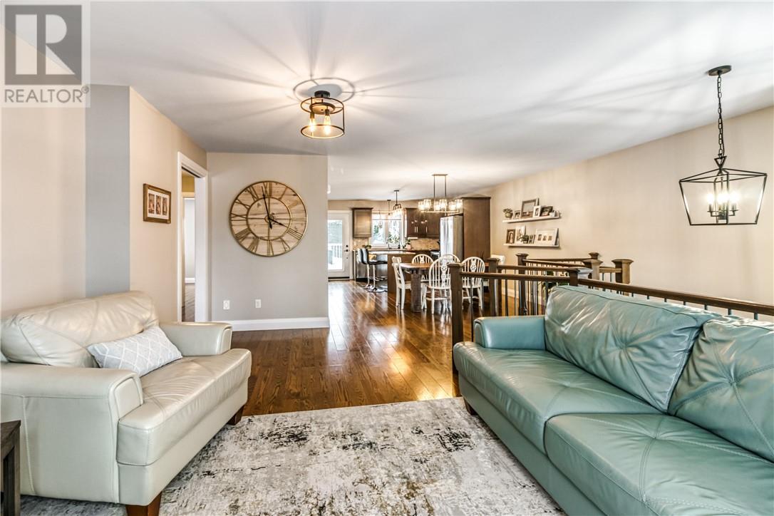 4597 Beaudelaire Court, Val Therese, Ontario  P3P 1S3 - Photo 6 - 2126661