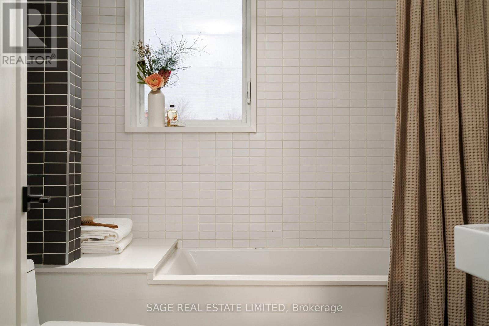 128 Argyle Street, Toronto, Ontario  M6J 1N9 - Photo 19 - C12845038