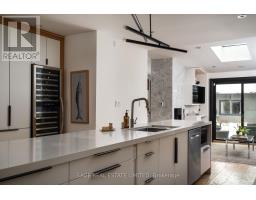 128 ARGYLE STREET, Toronto, Ontario