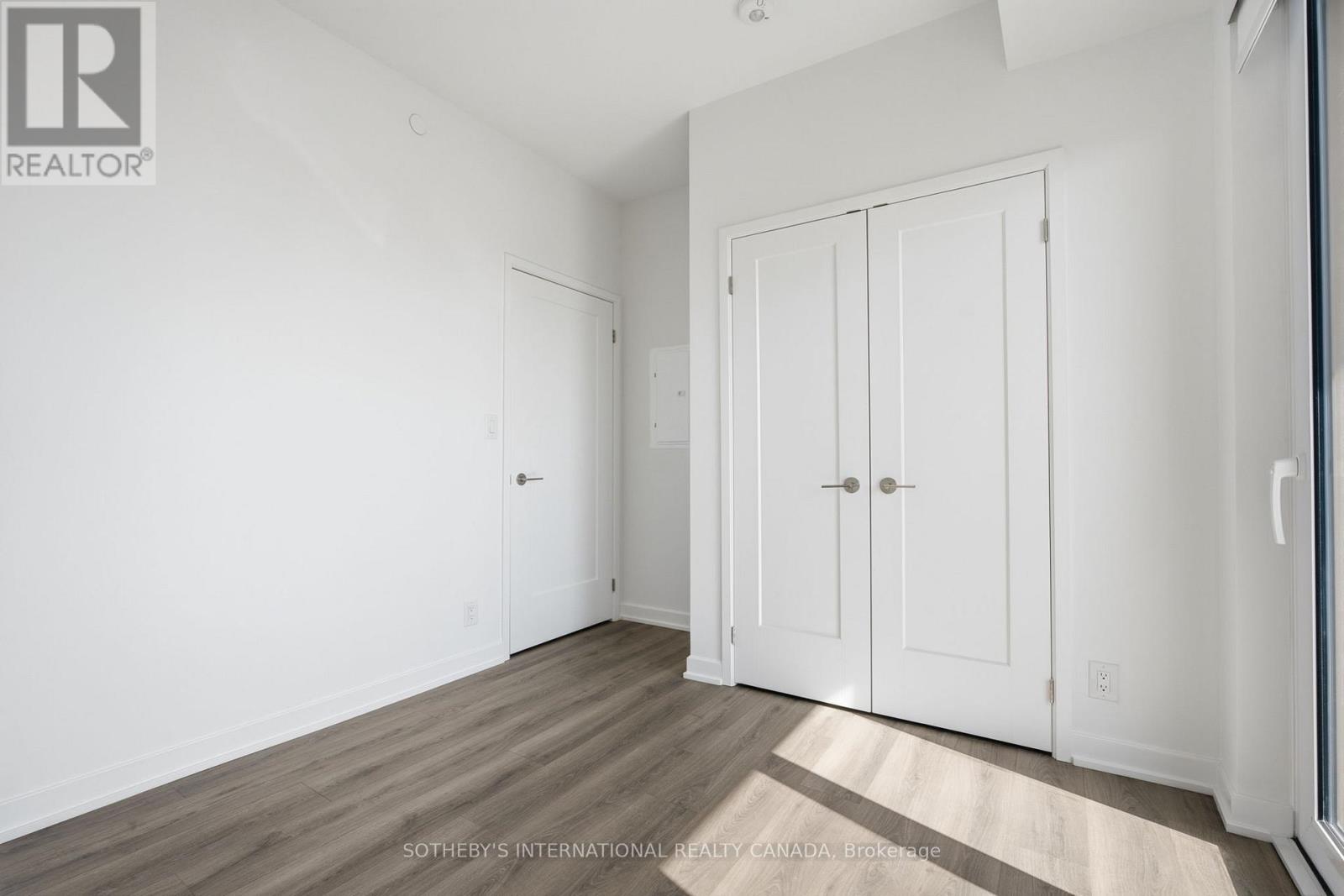 1416 - 88 Bathurst Street, Toronto, Ontario  M5W 0W8 - Photo 17 - C12845082