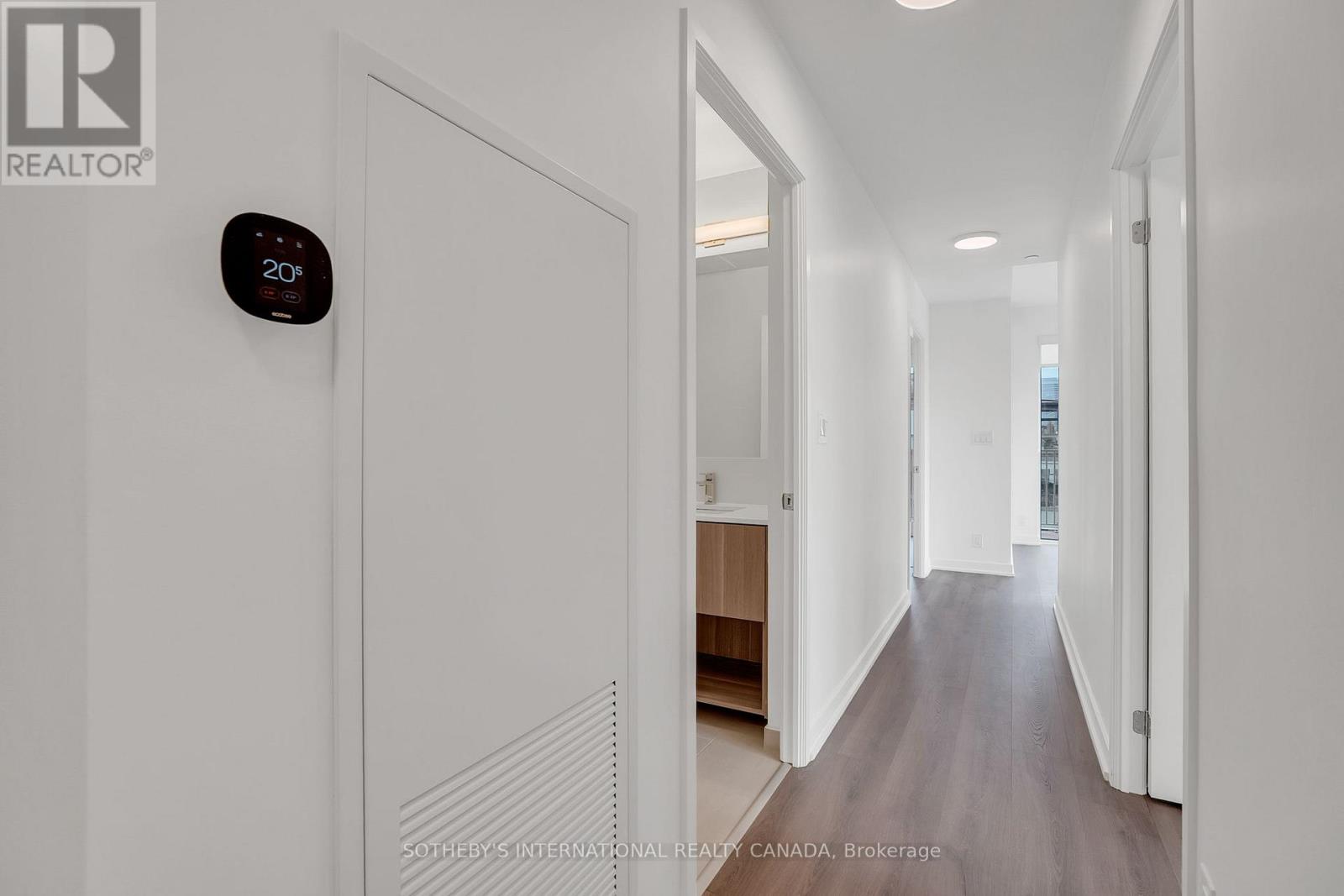 1416 - 88 Bathurst Street, Toronto, Ontario  M5W 0W8 - Photo 2 - C12845082