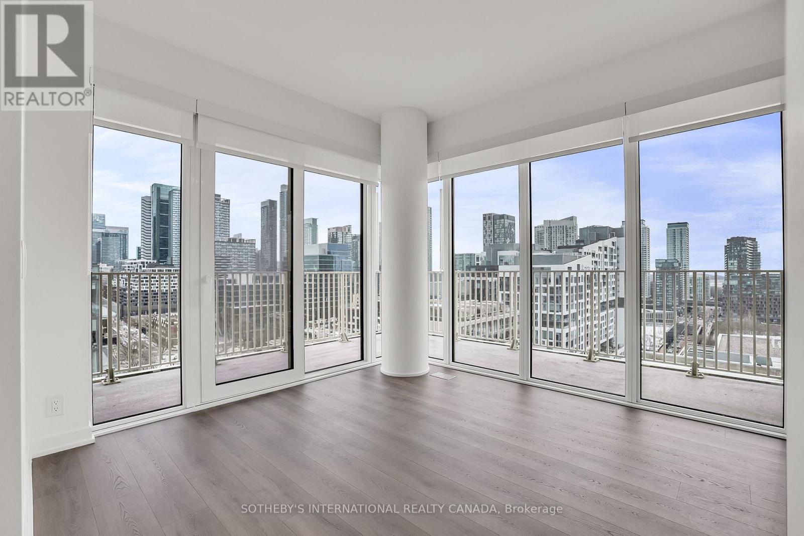 1416 - 88 Bathurst Street, Toronto, Ontario  M5W 0W8 - Photo 3 - C12845082