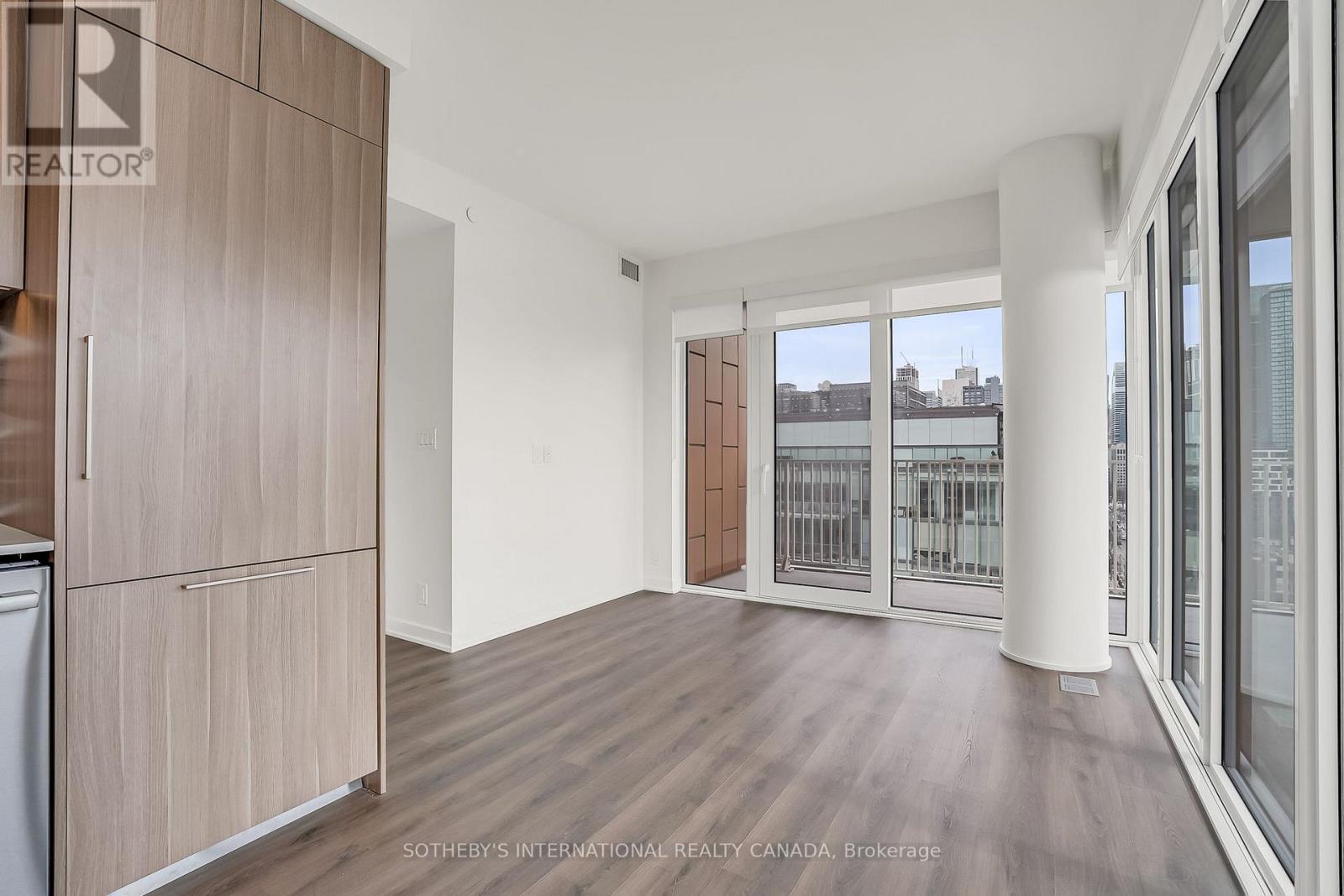 1416 - 88 Bathurst Street, Toronto, Ontario  M5W 0W8 - Photo 7 - C12845082