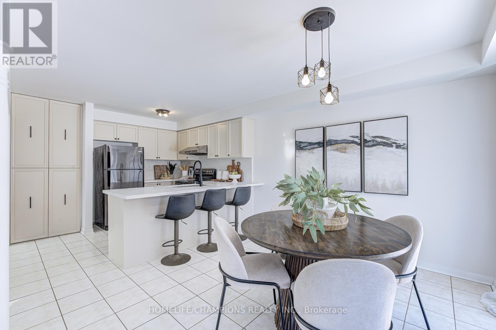 24 Juneau Crescent, Whitby, Ontario  L1R 3A3 - Photo 13 - E12845094