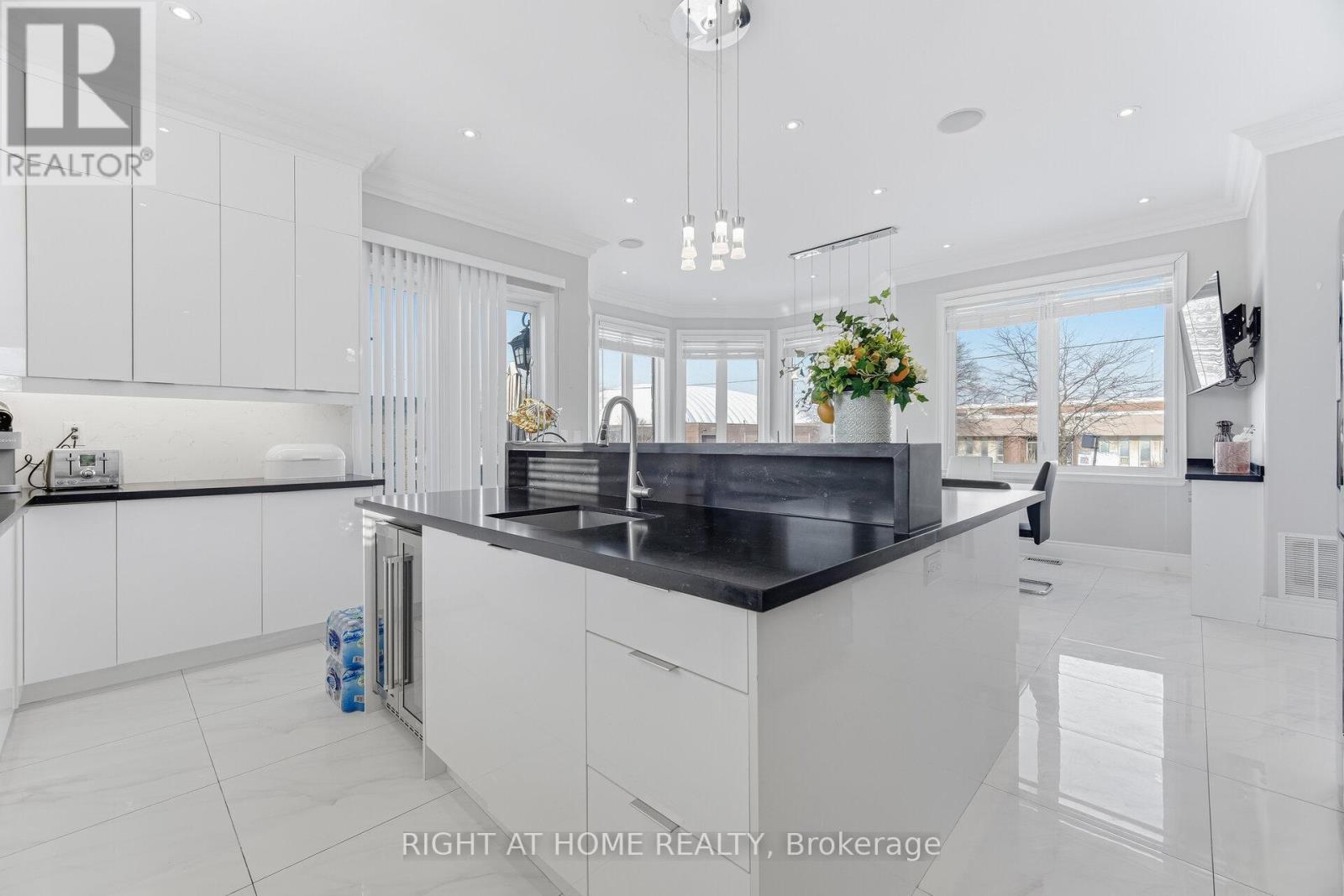 386 Kennedy Road, Toronto, Ontario  M1K 2A6 - Photo 12 - E12845112