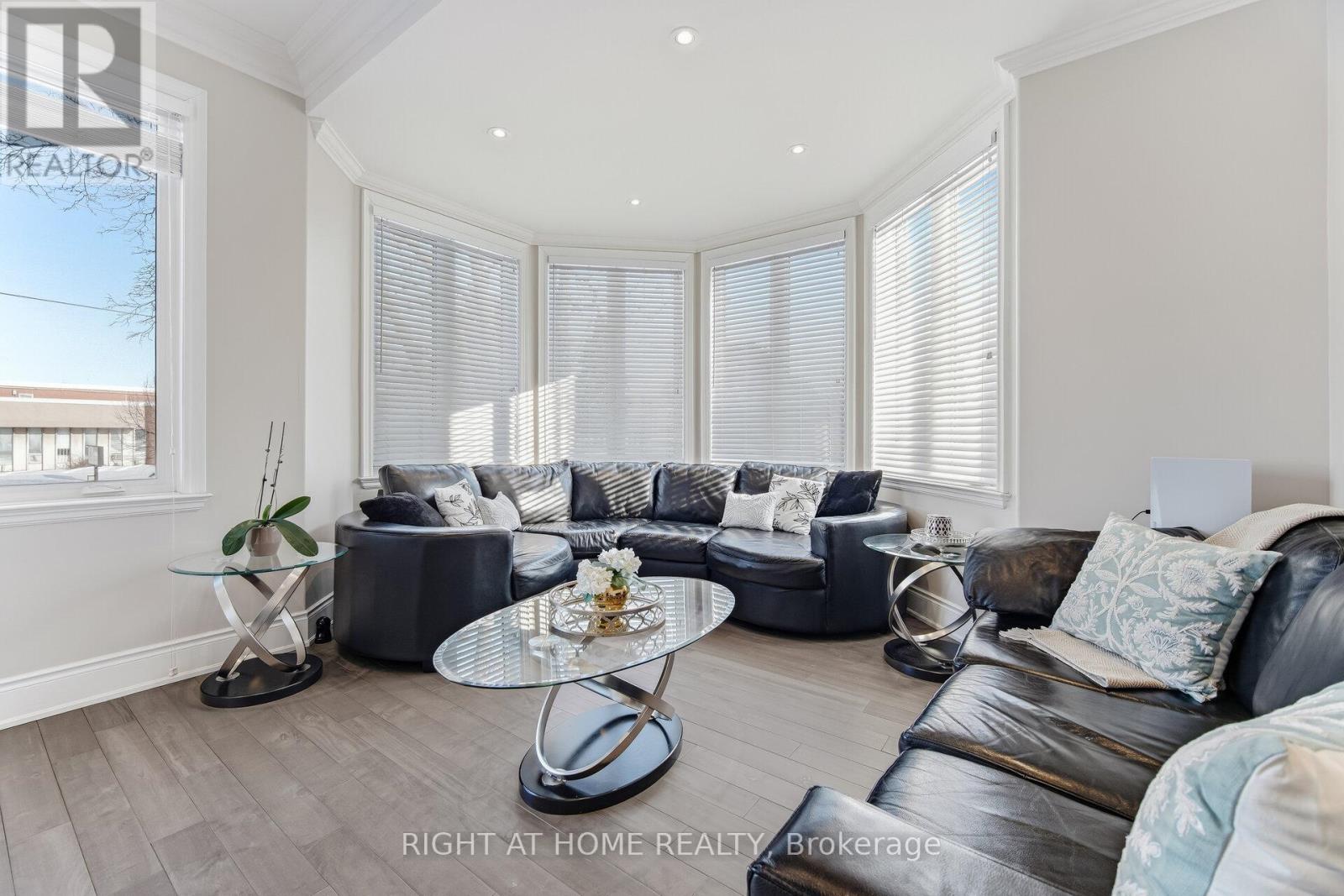 386 Kennedy Road, Toronto, Ontario  M1K 2A6 - Photo 7 - E12845112