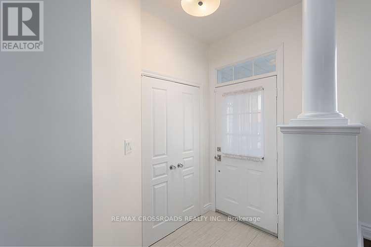 To39 - 39 Torr Lane, Ajax, Ontario  L1S 7N1 - Photo 4 - E12845120