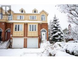 104A BENSON AVENUE, Richmond Hill, Ontario