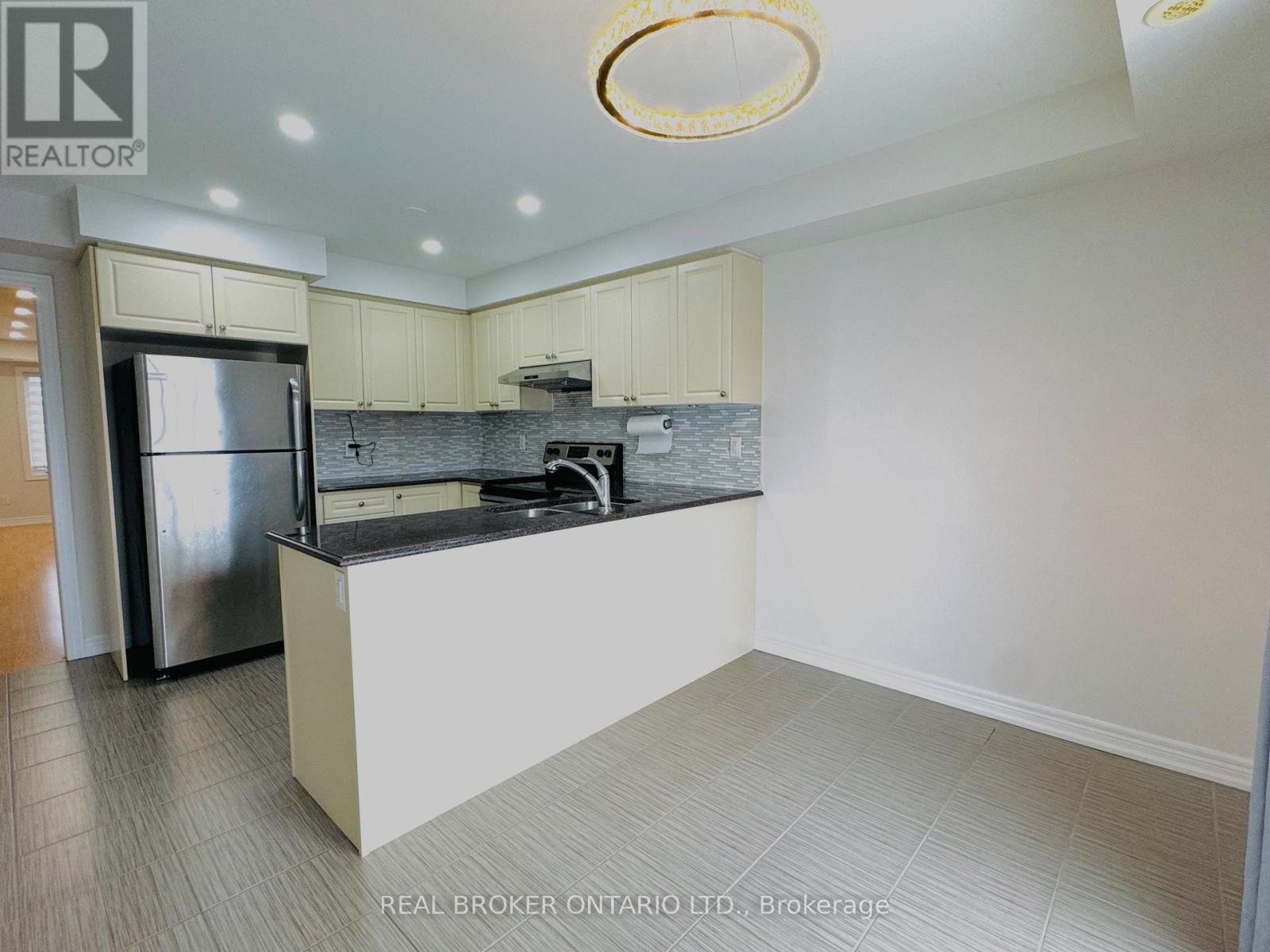 9948 Mccowan Road, Markham, Ontario  L3P 3J3 - Photo 5 - N12845114