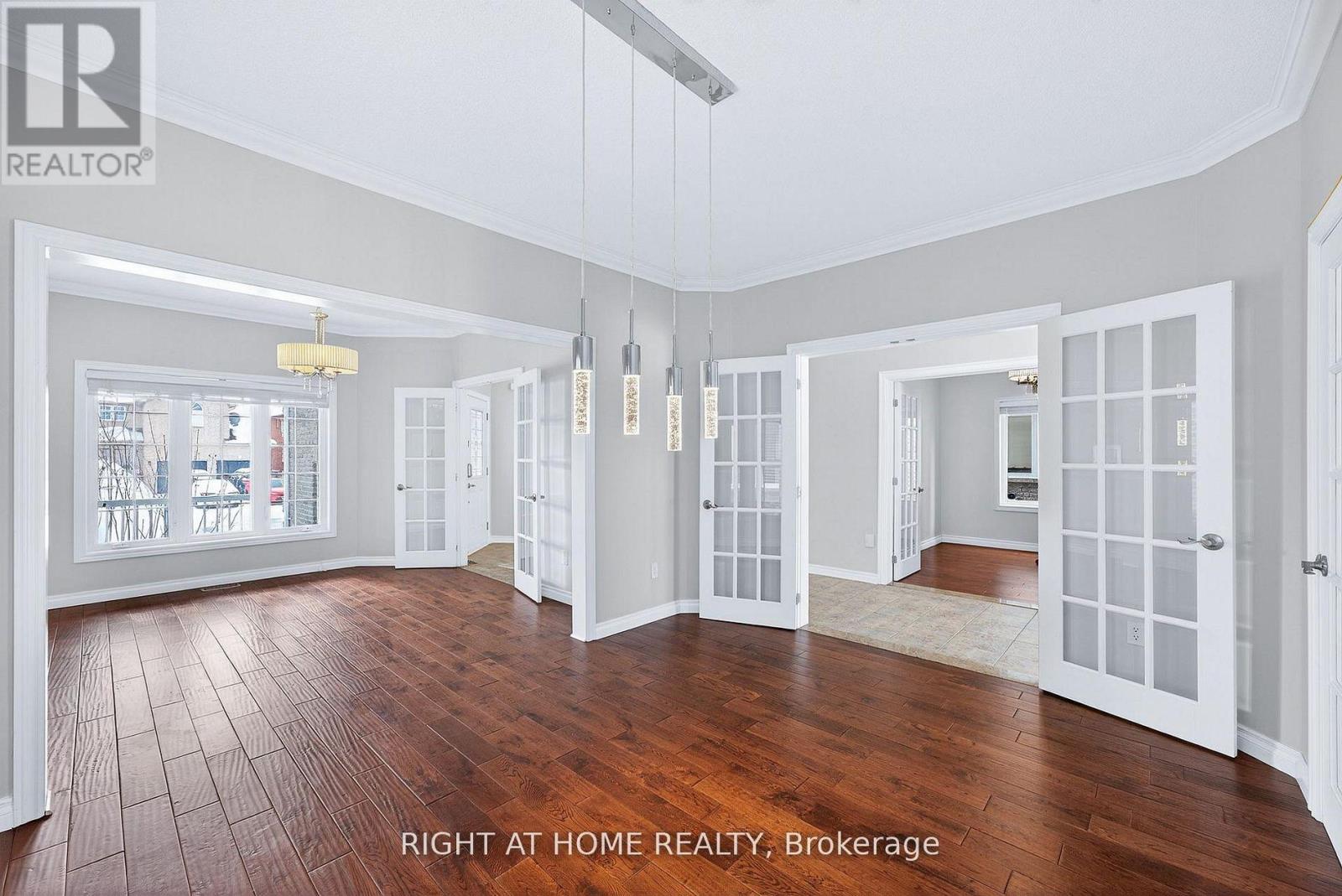 1342 Corm Street, Innisfil, Ontario  L9S 0B2 - Photo 7 - N12845126