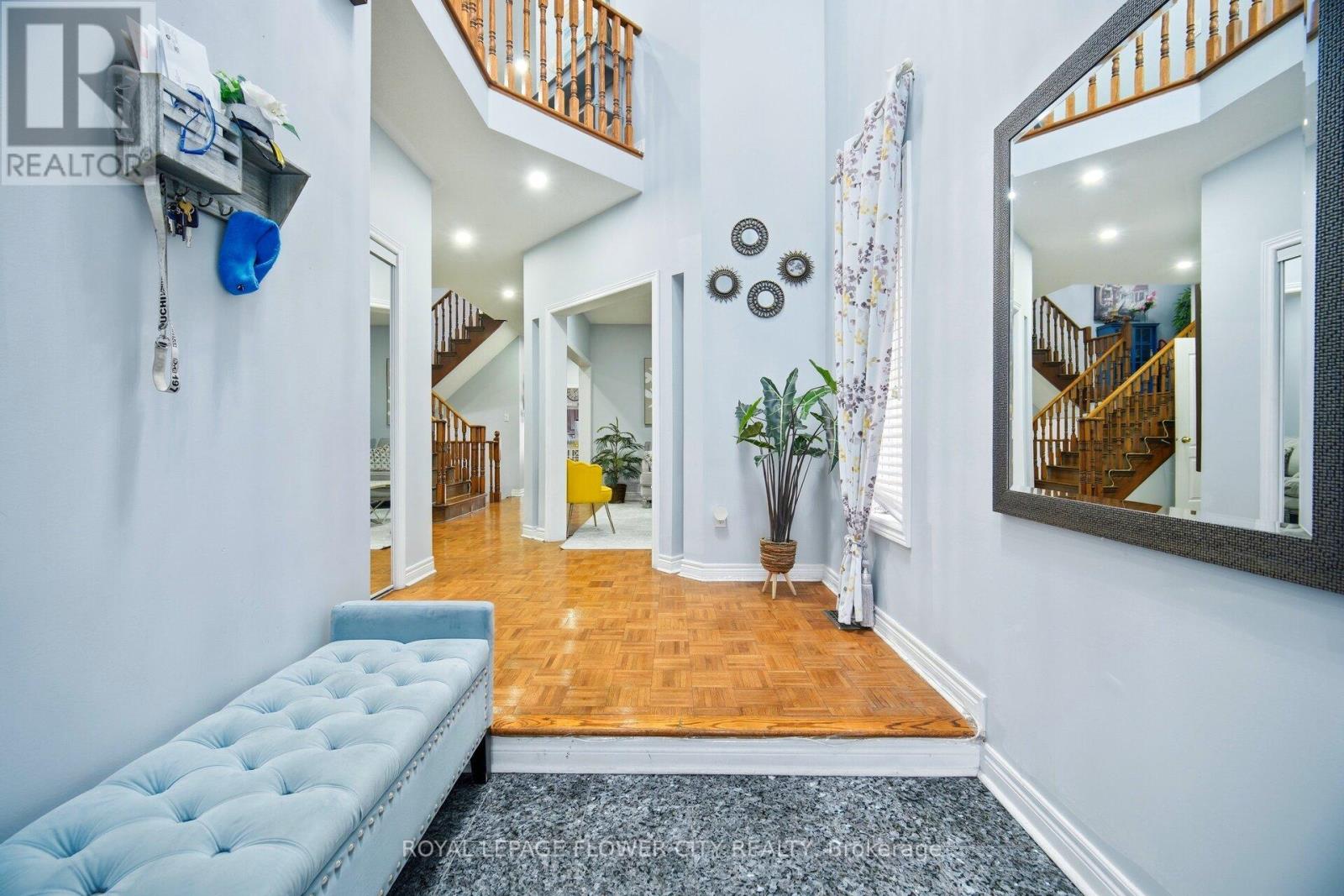 67 Olde Town Road, Brampton, Ontario  L6X 4T8 - Photo 7 - W12844990