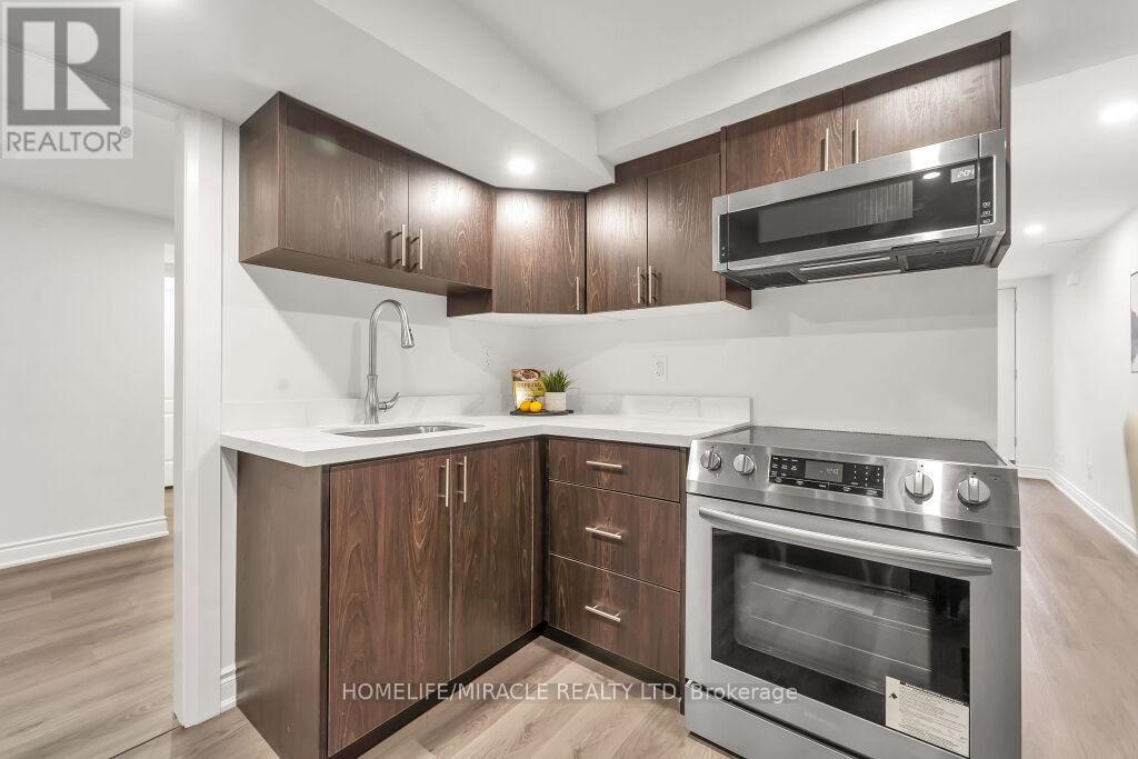 Upper - 57 Lord Simcoe Drive, Brampton, Ontario  L6S 5G7 - Photo 17 - W12845000