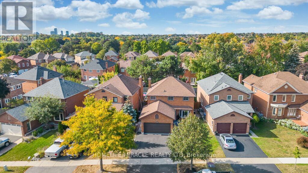 Upper - 57 Lord Simcoe Drive, Brampton, Ontario  L6S 5G7 - Photo 4 - W12845000