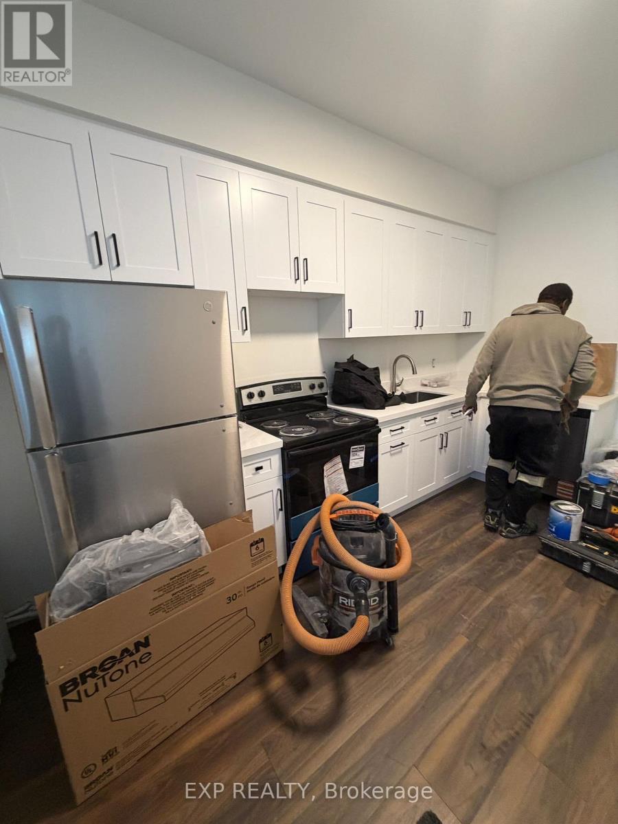 6 - 1594 Dupont Street, Toronto, Ontario  M6P 3S7 - Photo 10 - W12845072