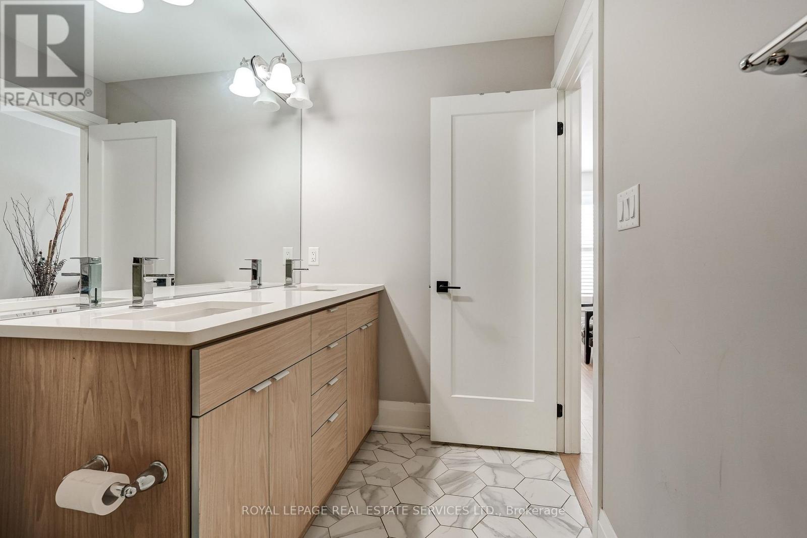 7 Cyclone Trail, Brampton, Ontario  L7A 5E8 - Photo 21 - W12845092