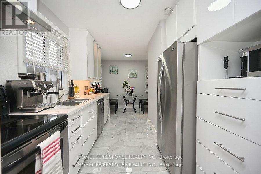 Upper - 2617 Treviso Court, Mississauga, Ontario  L5N 2T3 - Photo 11 - W12845124