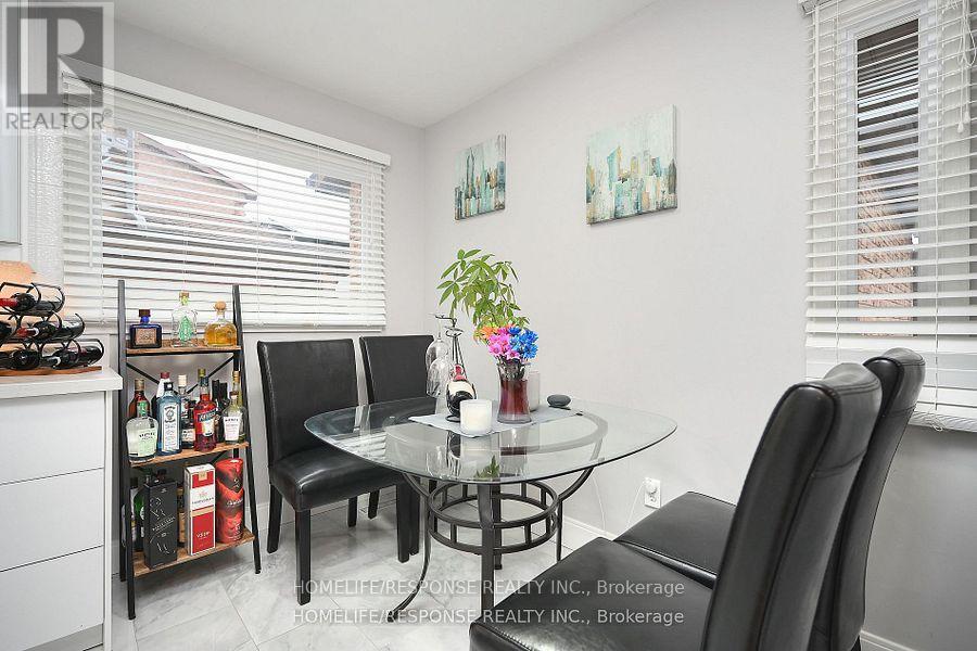 Upper - 2617 Treviso Court, Mississauga, Ontario  L5N 2T3 - Photo 17 - W12845124