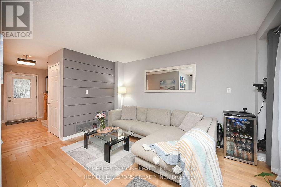 Upper - 2617 Treviso Court, Mississauga, Ontario  L5N 2T3 - Photo 2 - W12845124