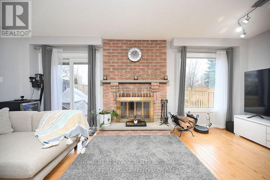 Upper - 2617 Treviso Court, Mississauga, Ontario  L5N 2T3 - Photo 9 - W12845124