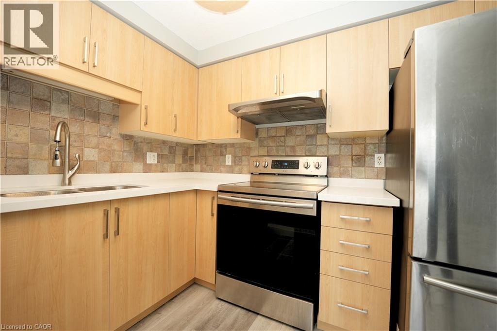 11 Lemonbalm Street, Kitchener, Ontario  N2E 3V9 - Photo 9 - 40806707