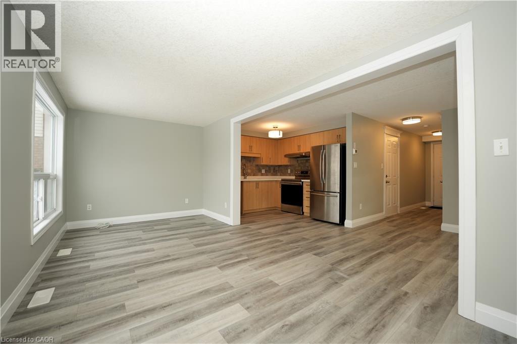 11 Lemonbalm Street, Kitchener, Ontario  N2E 3V9 - Photo 11 - 40806707