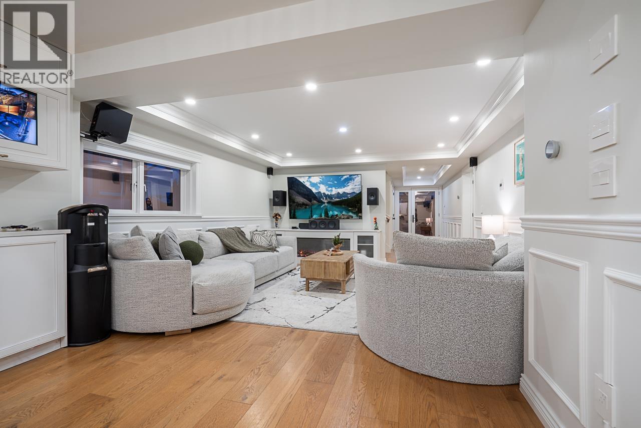 1407 Sixth Avenue, New Westminster, British Columbia  V3M 2C5 - Photo 5 - R3095546