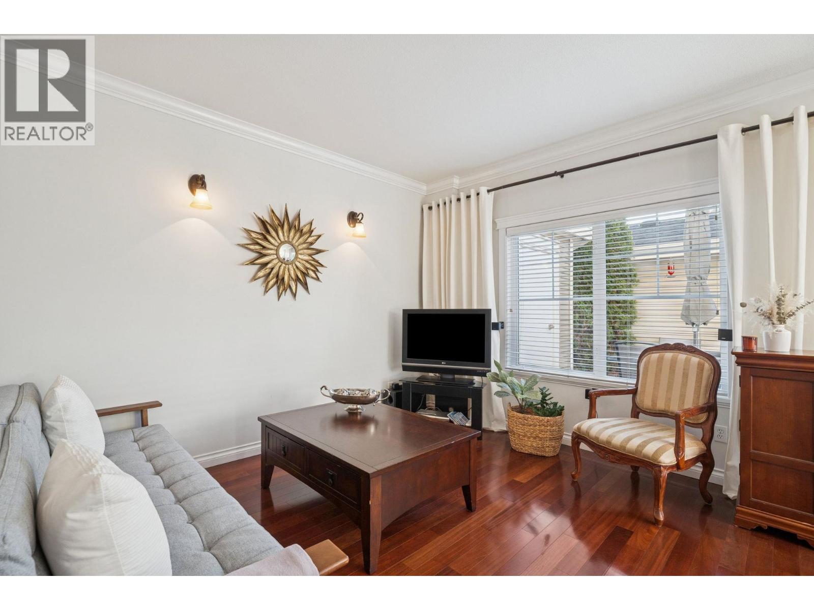 210 3000 Riverbend Drive, Coquitlam, British Columbia  V3C 6R1 - Photo 10 - R3095984