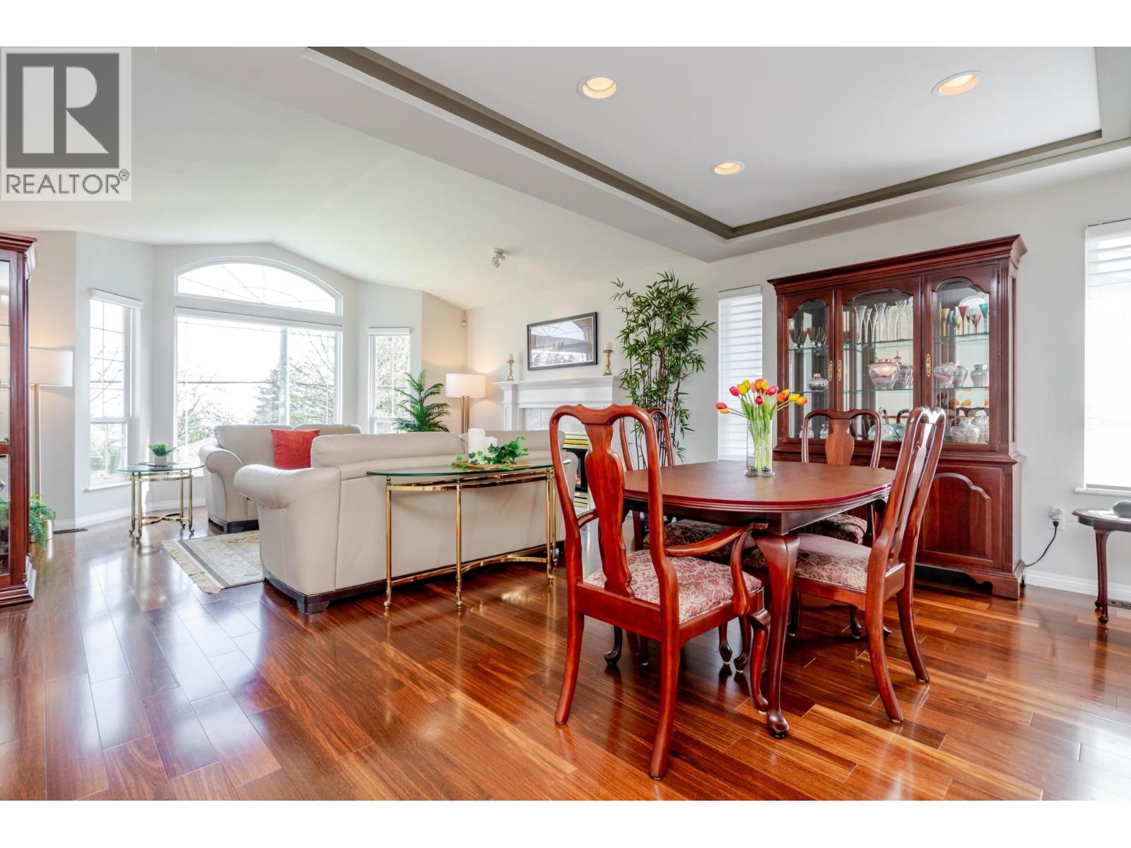 465 Garrett Street, New Westminster, British Columbia  V3L 3S3 - Photo 3 - R3093933