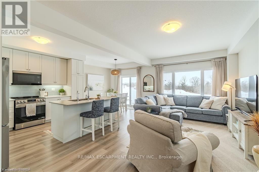 58 Gort Avenue, Brant, Ontario  N3L 0N9 - Photo 7 - X12845014