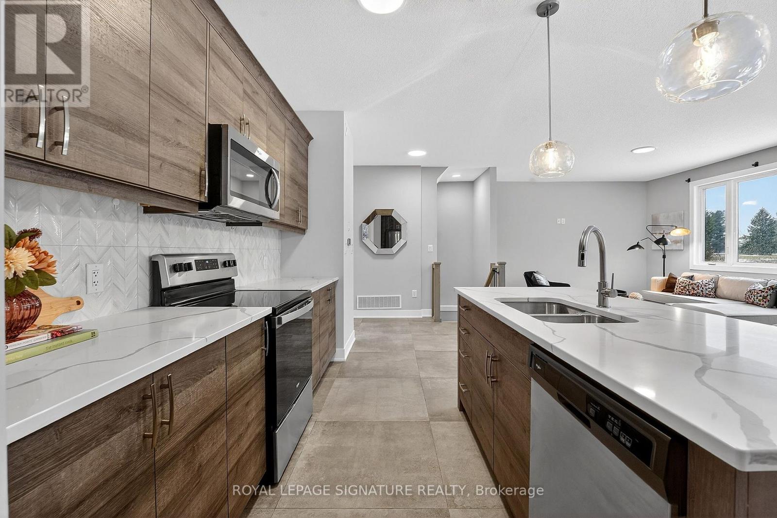 16 - 297 Whiting Street, Ingersoll, Ontario  N5C 3W5 - Photo 10 - X12845028