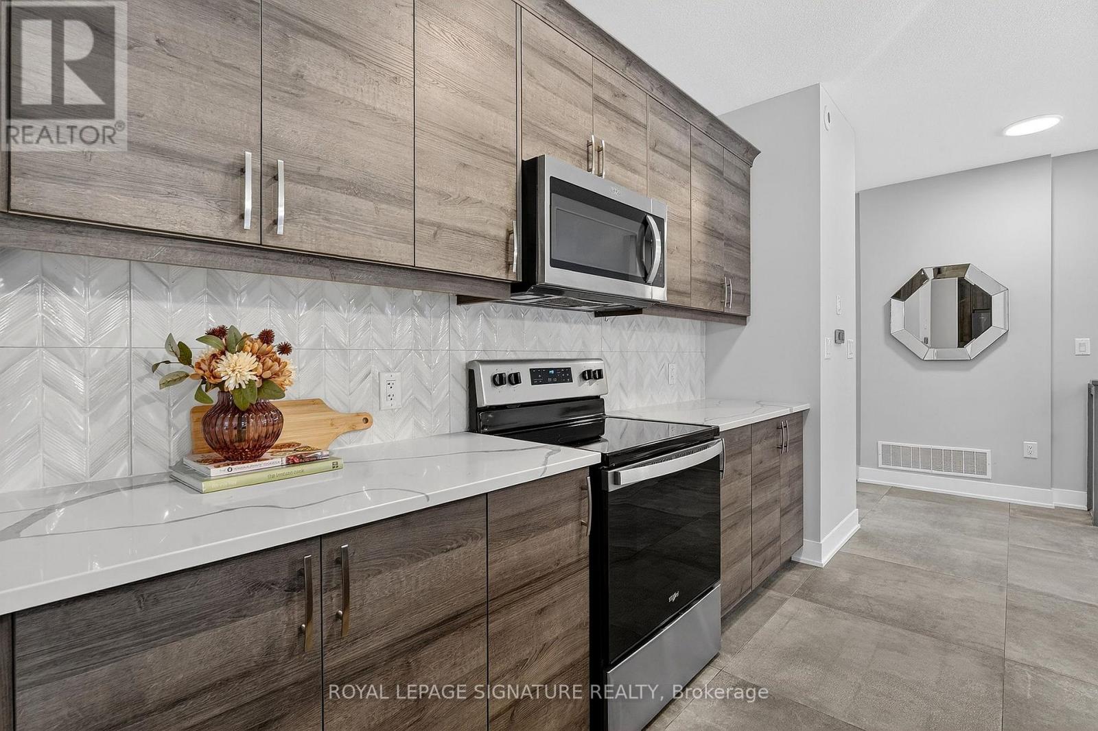 16 - 297 Whiting Street, Ingersoll, Ontario  N5C 3W5 - Photo 11 - X12845028