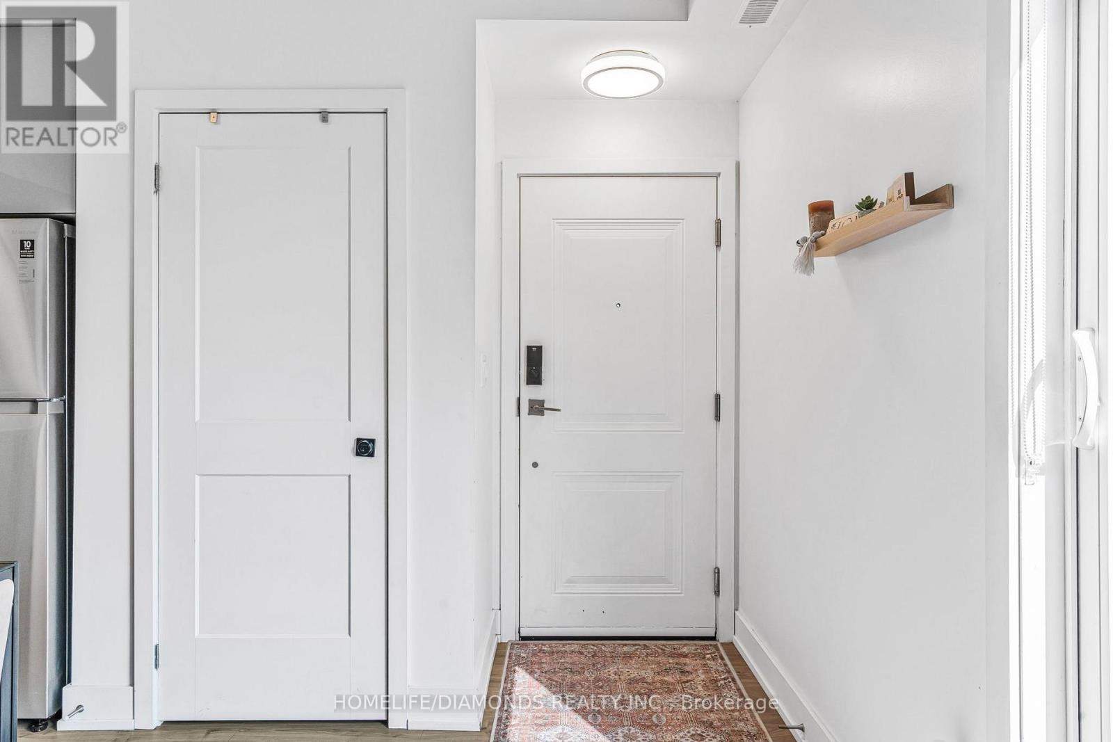 203 - 6065 Mcleod Road, Niagara Falls, Ontario L2G 0Z7 - Photo 4 - X12845056