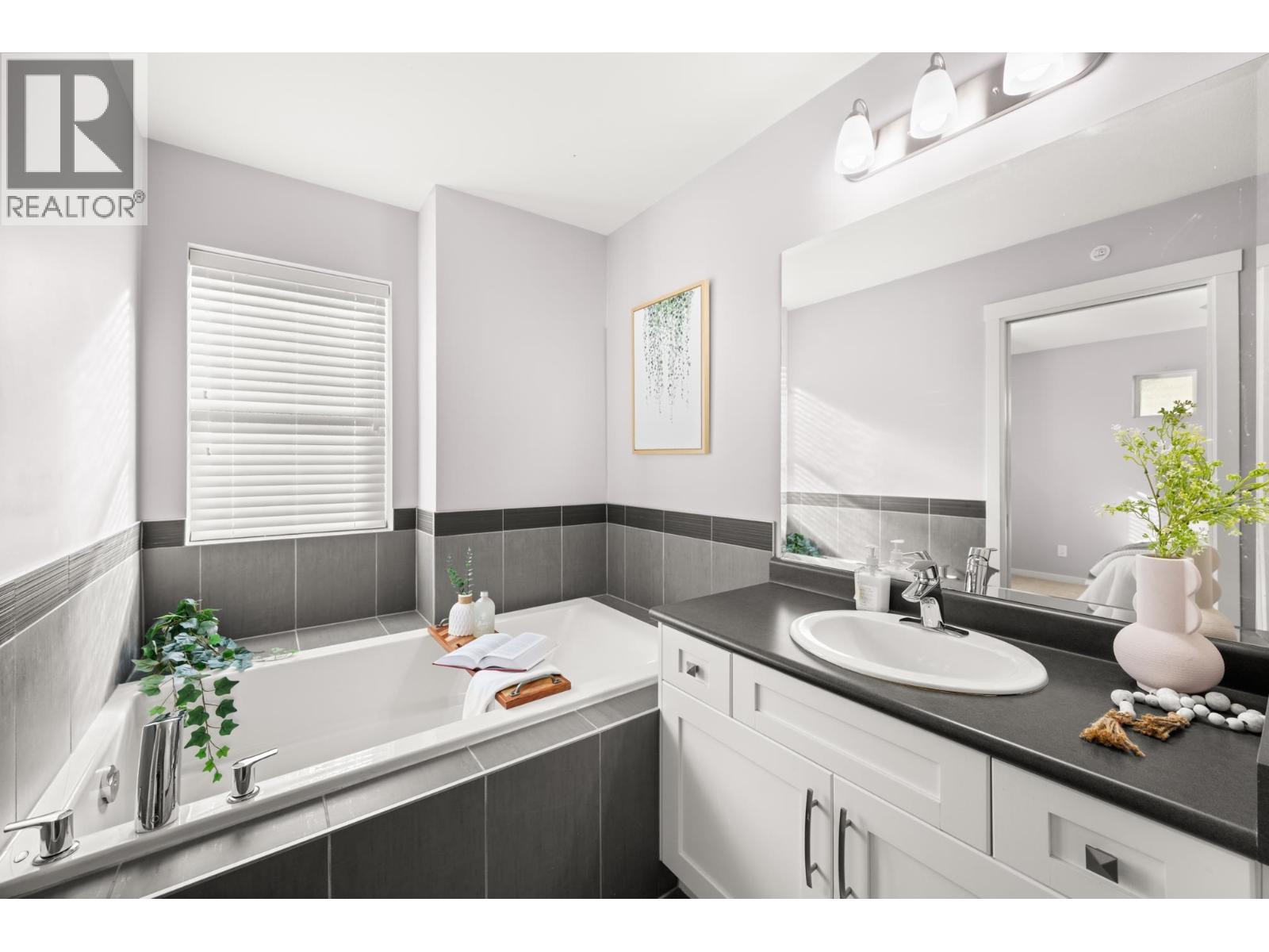 24235 102 Avenue, Maple Ridge, British Columbia  V2W 1X8 - Photo 20 - R3095208