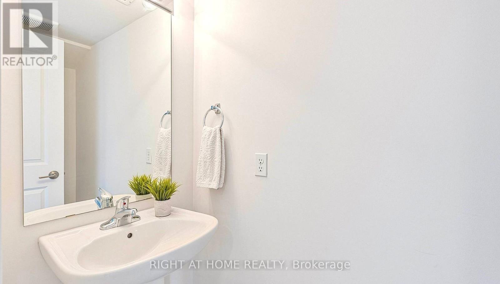 23 Kodiak Terrace, Barrie, Ontario  L4N 8G1 - Photo 15 - S12845058