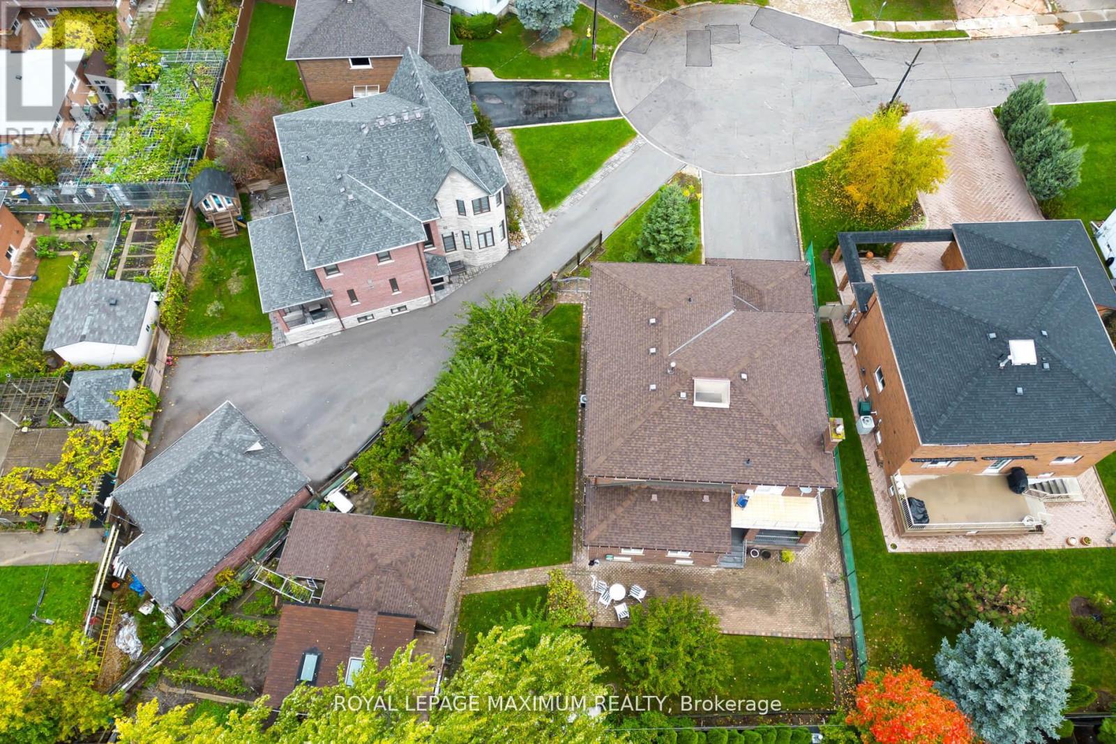 119 Glen Long Avenue, Toronto, Ontario  M6B 2M4 - Photo 48 - W12809940