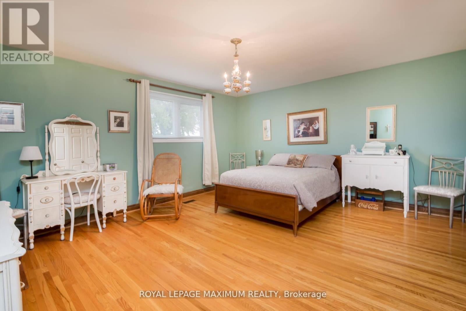 119 Glen Long Avenue, Toronto, Ontario  M6B 2M4 - Photo 30 - W12809940