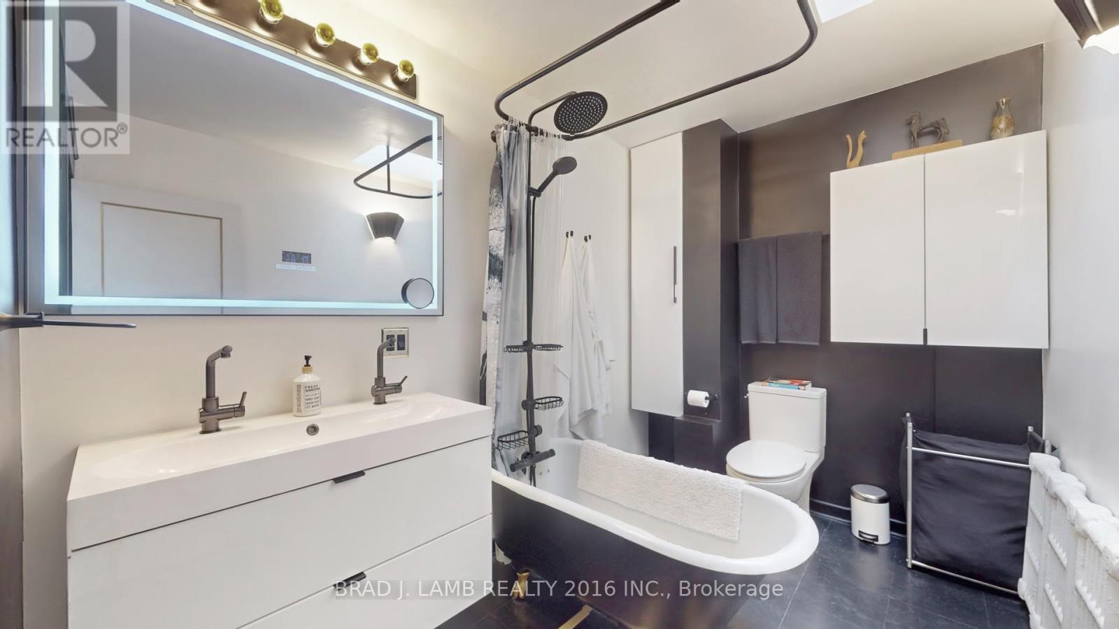 1558 A Davenport Road, Toronto, Ontario  M6H 2J1 - Photo 19 - C12840780