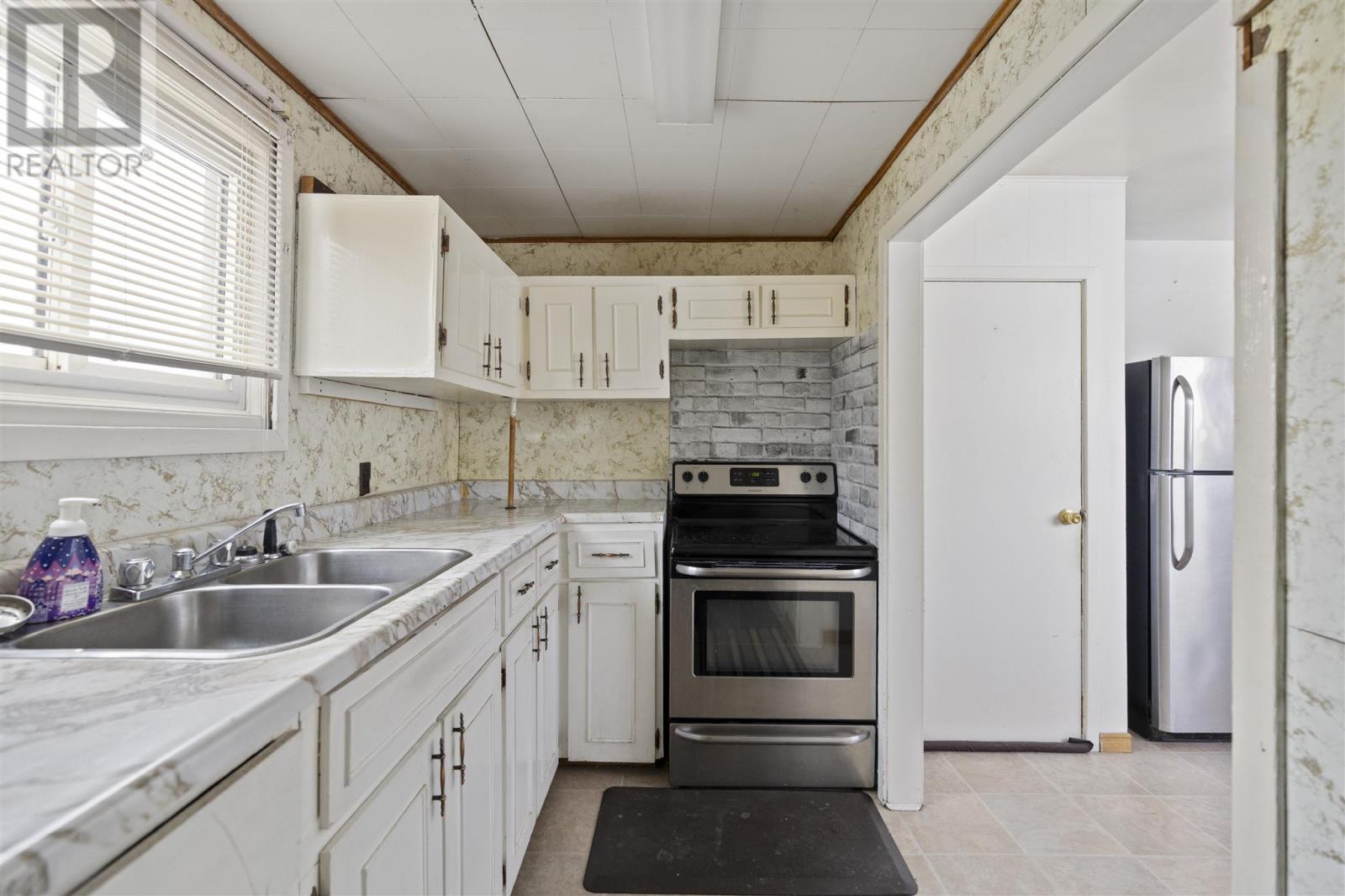 289 Goulais Ave, Sault Ste. Marie, Ontario  P6C 5A2 - Photo 13 - SM260218