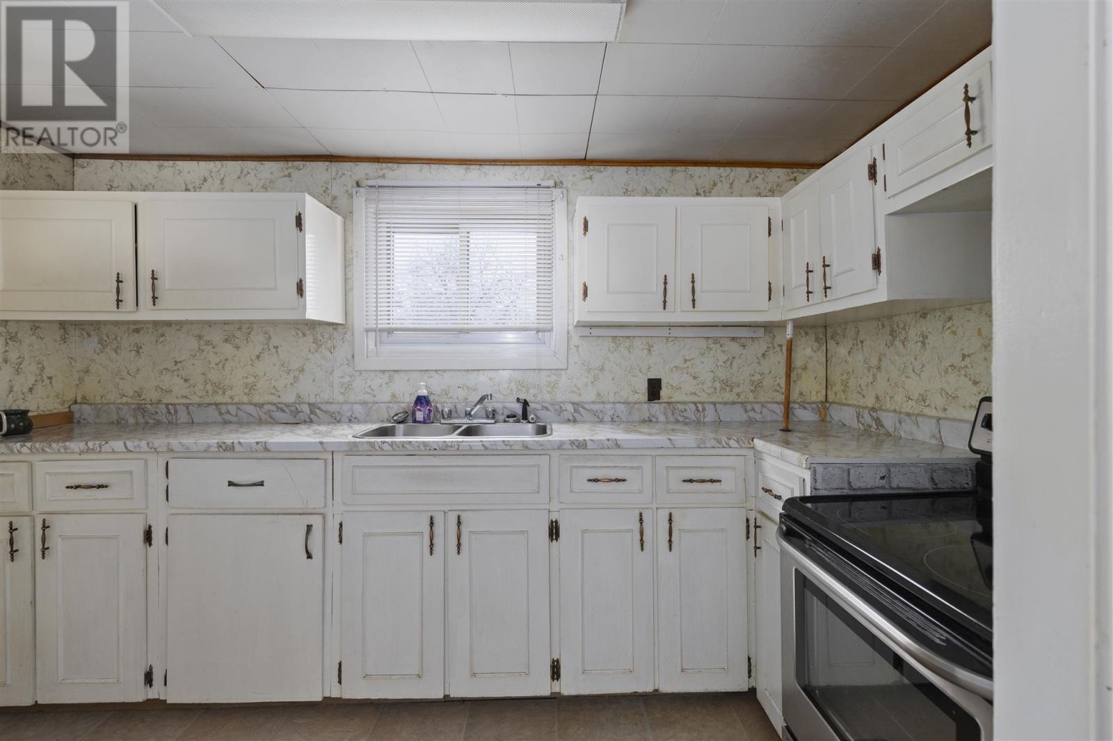 289 Goulais Ave, Sault Ste. Marie, Ontario  P6C 5A2 - Photo 14 - SM260218