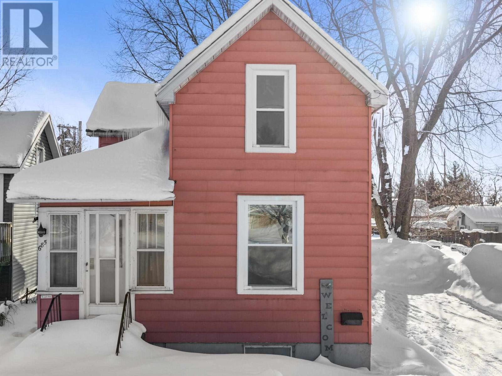 685 Metzger St, Sault Ste. Marie, Ontario  P6C 1B7 - Photo 1 - SM260240