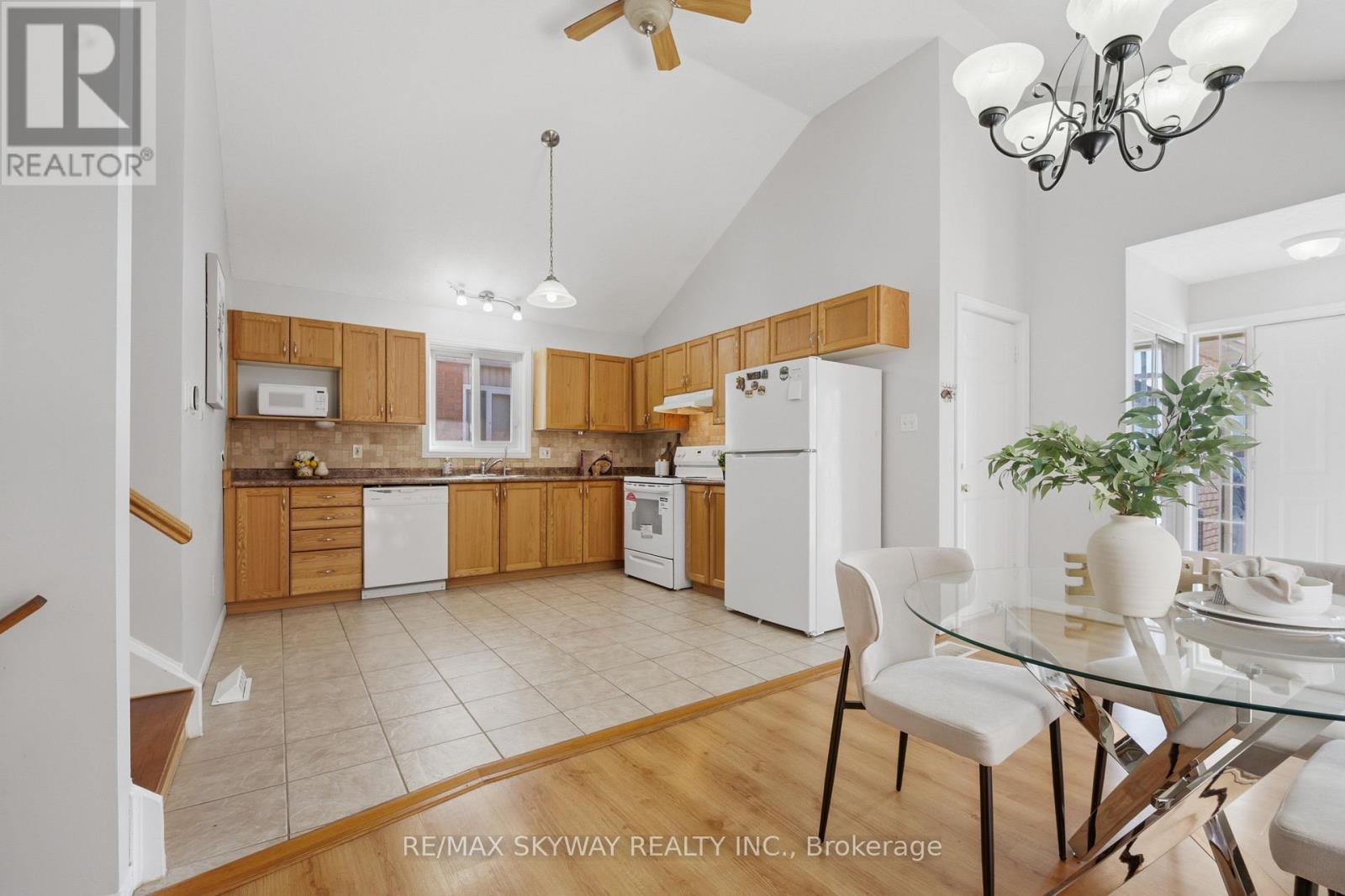 109 Green Gate Boulevard, Cambridge, Ontario  N1T 2E2 - Photo 5 - X12844760