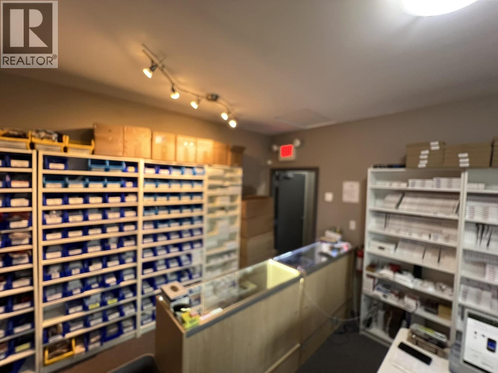 B Upper 7156 Gilley Avenue, Burnaby, British Columbia  V5J 4X2 - Photo 6 - C8075721