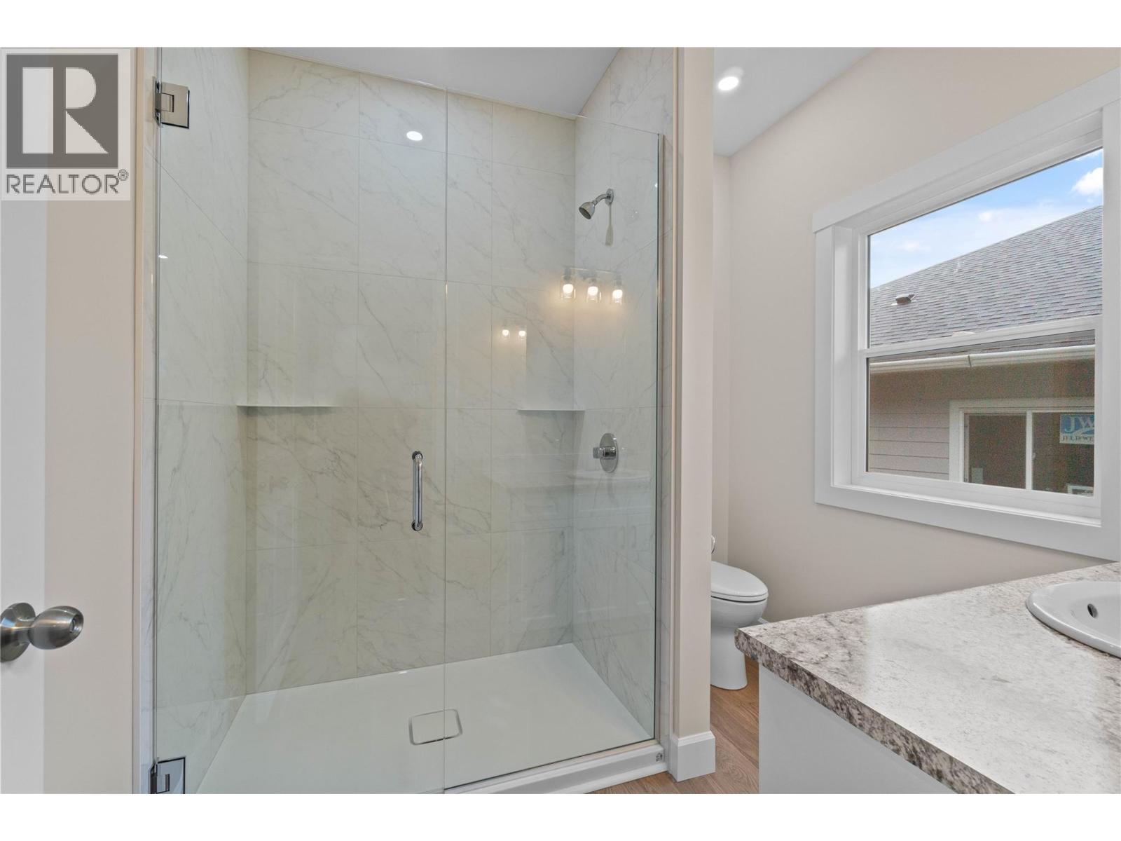 806 Cliff Avenue Unit# 104, Enderby, British Columbia  V0E 1V1 - Photo 6 - 10349545