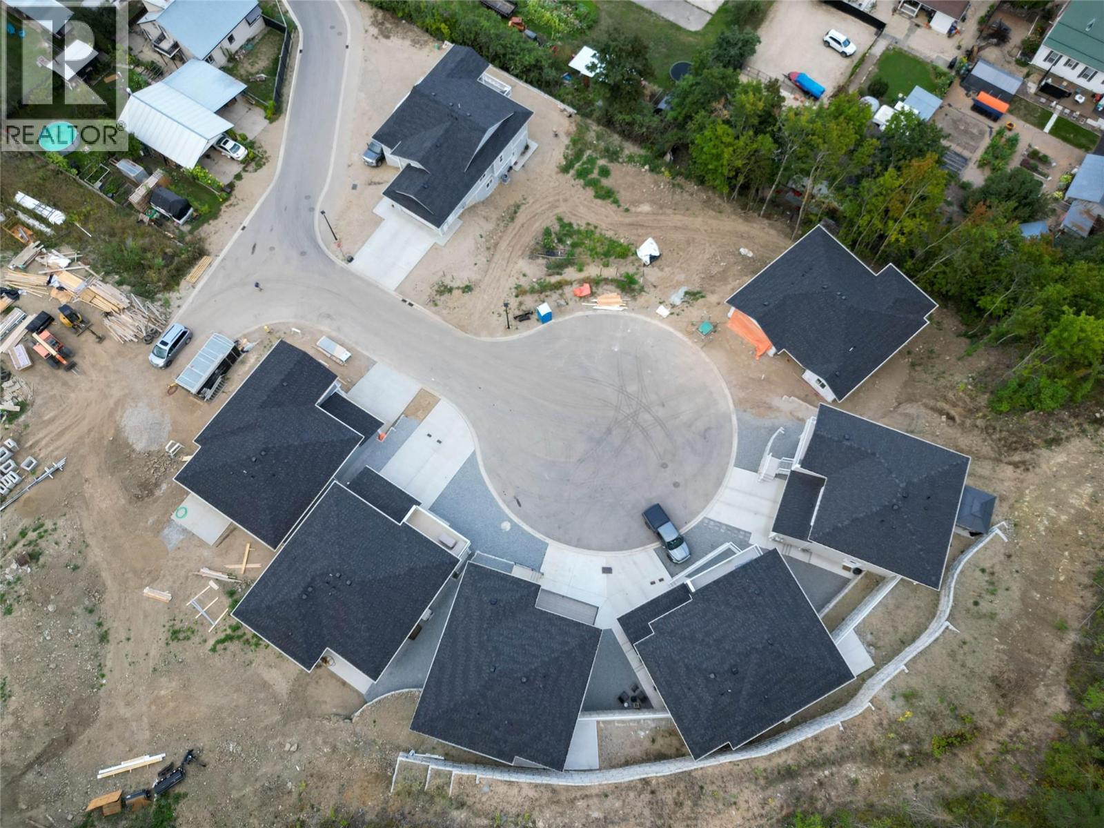 806 Cliff Avenue Unit# 104, Enderby, British Columbia  V0E 1V1 - Photo 2 - 10349545