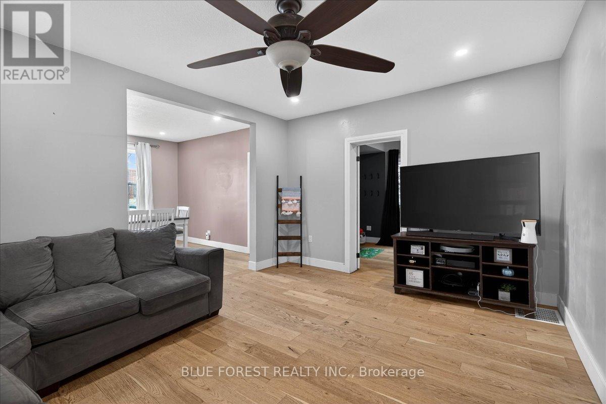 148 Main Street, West Elgin, Ontario  N0L 2P0 - Photo 15 - X12845196