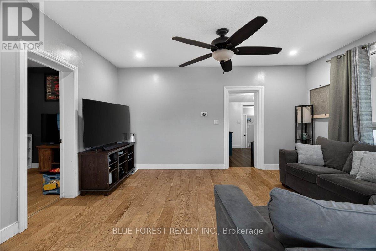 148 Main Street, West Elgin, Ontario  N0L 2P0 - Photo 16 - X12845196