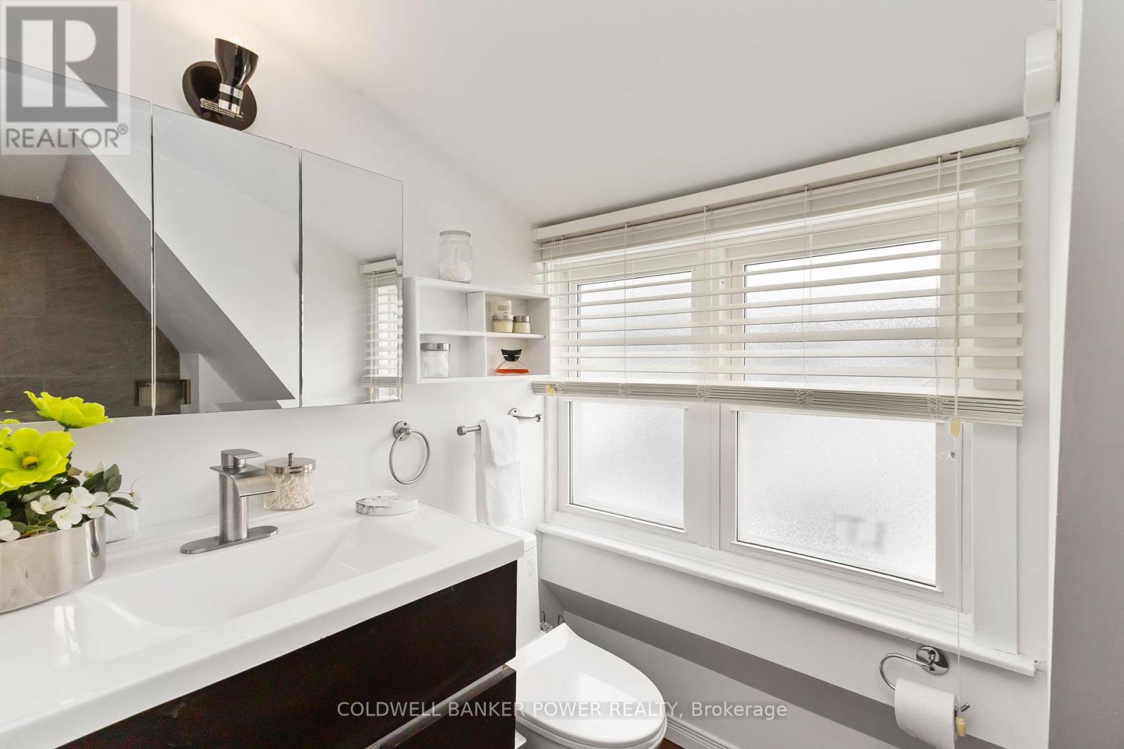 32 Ann Street, Lambton Shores, Ontario  N0M 1B0 - Photo 25 - X12845242