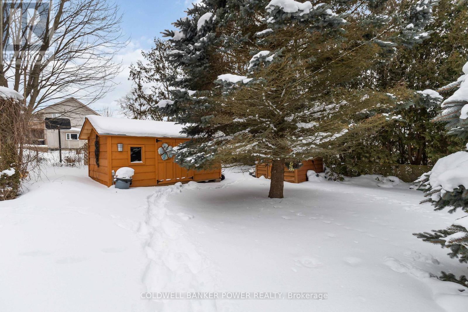 32 Ann Street, Lambton Shores, Ontario  N0M 1B0 - Photo 29 - X12845242