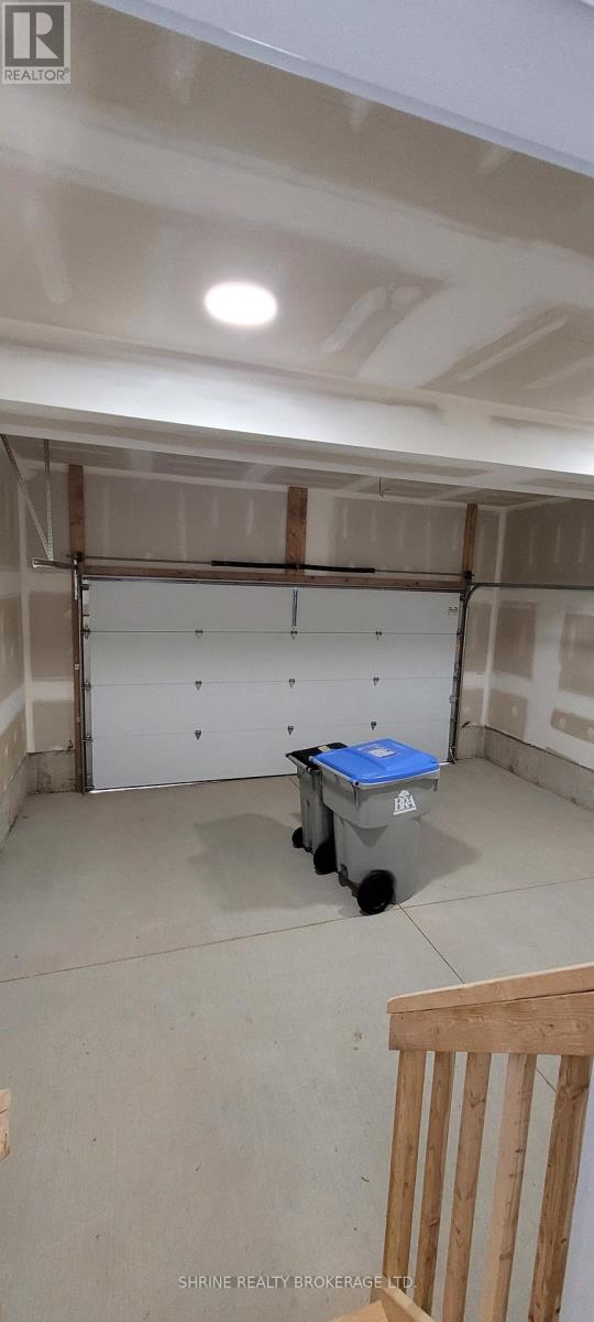 12 Kaiser Lane, Middlesex Centre, Ontario  N0L 1R0 - Photo 28 - X12845270