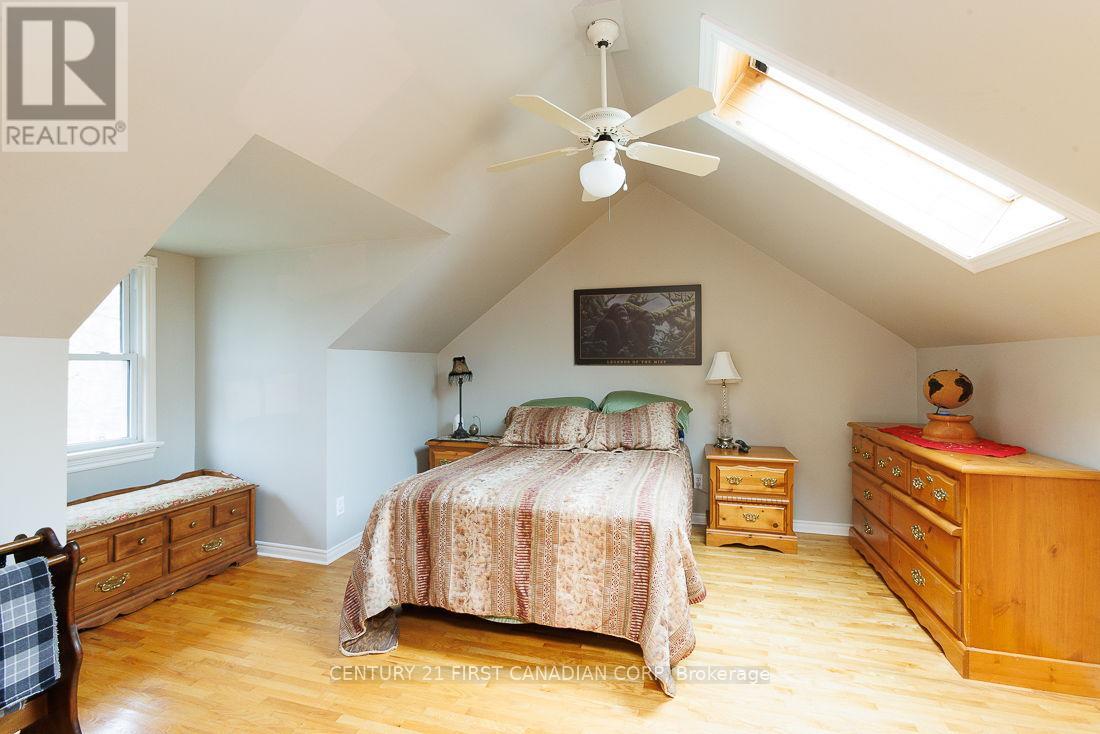 297 Alma Street, St. Thomas, Ontario  N5P 3B9 - Photo 14 - X12845306